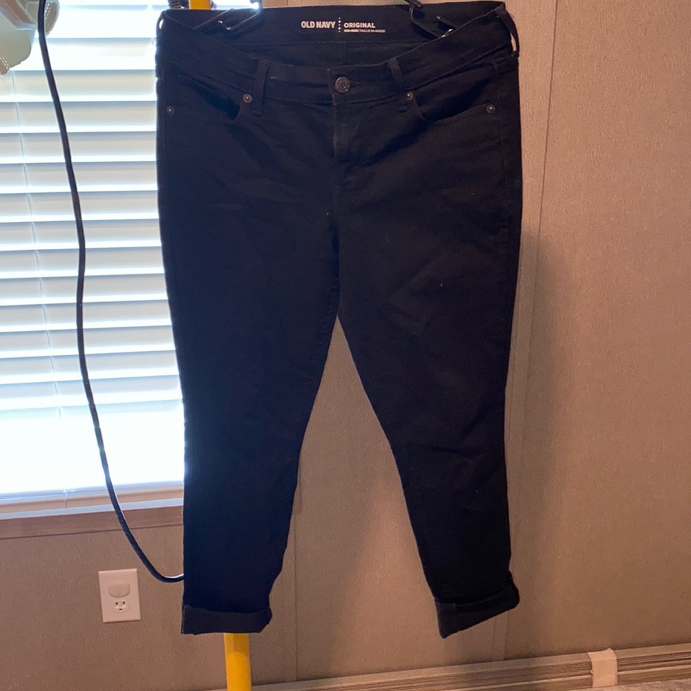 Black old navy capri pants